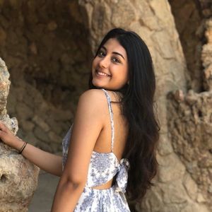 Meet your Posher, Sanam